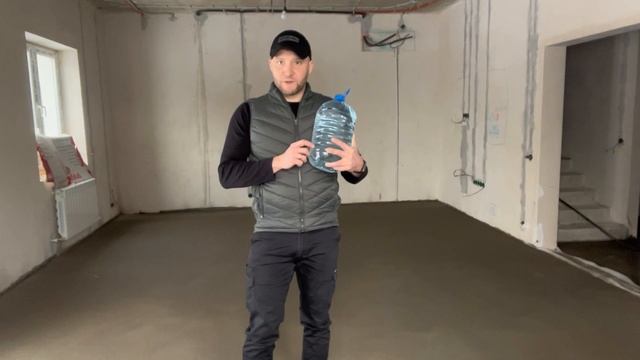 Как правильно поливать стяжку пола? Рассказываем!