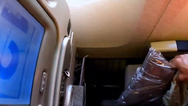 Boeing 777-300er Emirates seat and inside video | Emirates 777-300 Business & Economy class seat смотреть онлайн