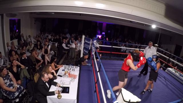 Kettering | UWCB | Ella Hutchings VS Tiny Temper смотреть онлайн