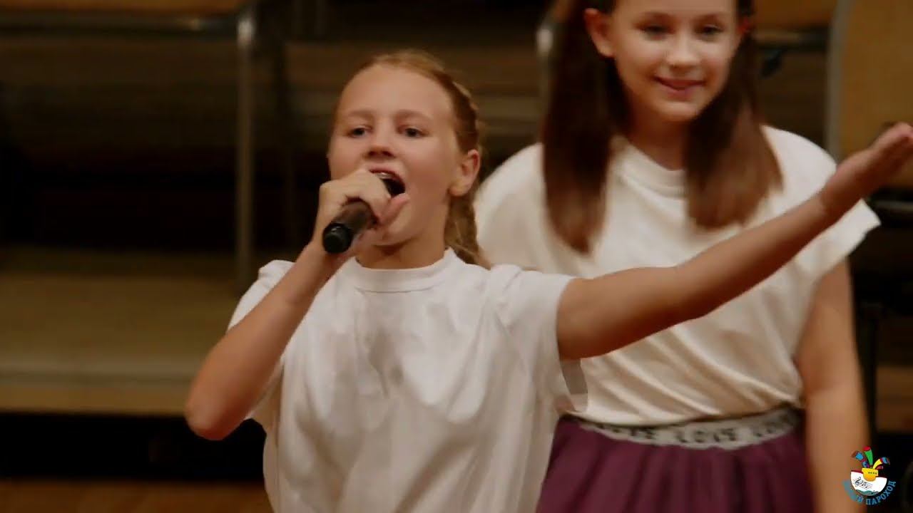 Гала-концерт фестиваля «Белый Пароход» 2022: песня «Ленинградский рок-н-ролл» смотреть онлайн