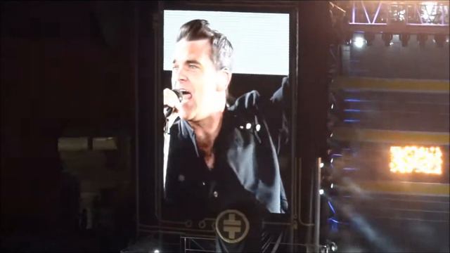 Robbie Williams - Let Me Entertain You, San Siro 12/07/11