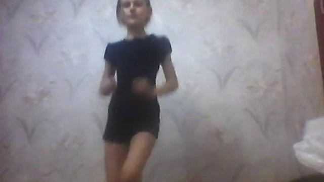 Смешное породие на песню Будильник Егор Крит на конале мисс Ви-Ви смотреть онлайн