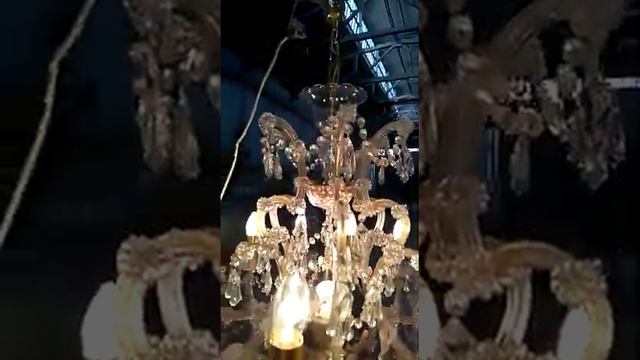 Люстра с золотыми свечами смотреть онлайн