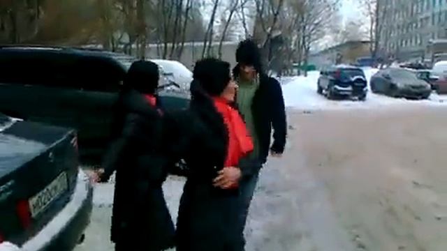 Тигран и сестры Колисниченко лезгинку танцуют! смотреть онлайн