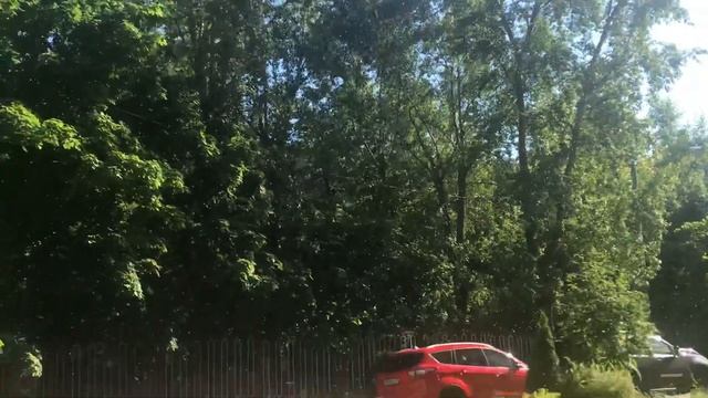Тополиный пух летит . смотреть онлайн