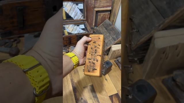 Распродажа Карандашницы смотреть онлайн