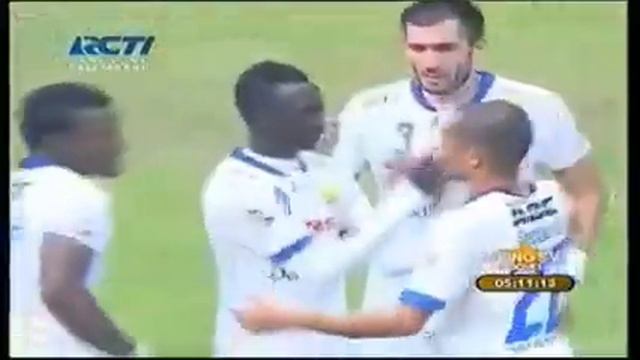 Gol Makan Konate Diluar Kotak Penalty (SFC vs Persib ISL 2014) смотреть онлайн