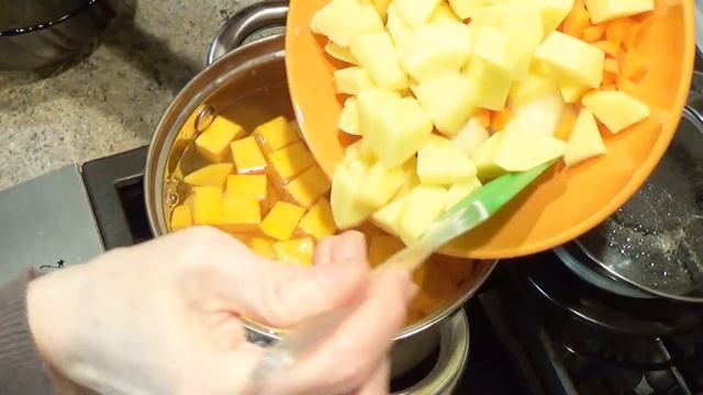 СУПЕР-БЫСТРЫЙ и СУПЕР-ВКУСНЫЙ КРЕМ-СУП из ТЫКВЫ смотреть онлайн