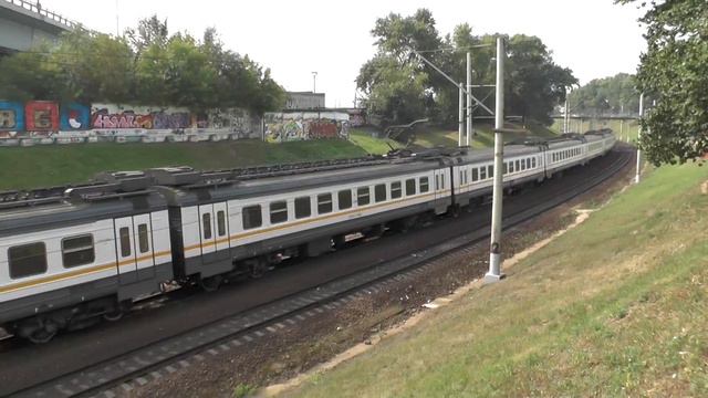Электропоезд ЭД4М-0480 ЦППК перегон Фили - Москва-Пасс-Смоленская смотреть онлайн