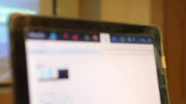 Meego OS Running On Netbook