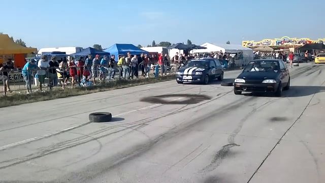 Tuning Motor Party Vyškov 2011 - Suzuki Swift GTi vs. Renault смотреть онлайн