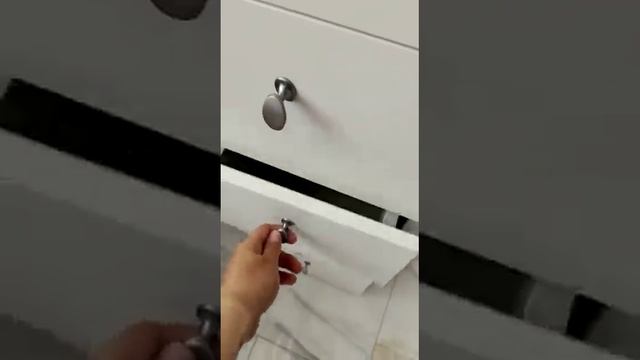 Гримерный столик серия 3.1 консольная 100*100, зеркало светодиодное 80*80 смотреть онлайн