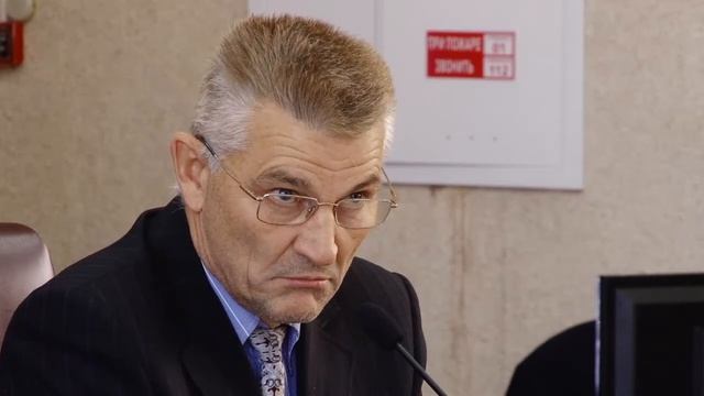 Мэр пообещал установить освещение на площади ДК Энергетик. Декабрь 2016. Братск смотреть онлайн
