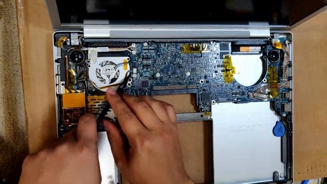 Restoring 2007 MacBook Pro bought from Ebay смотреть онлайн