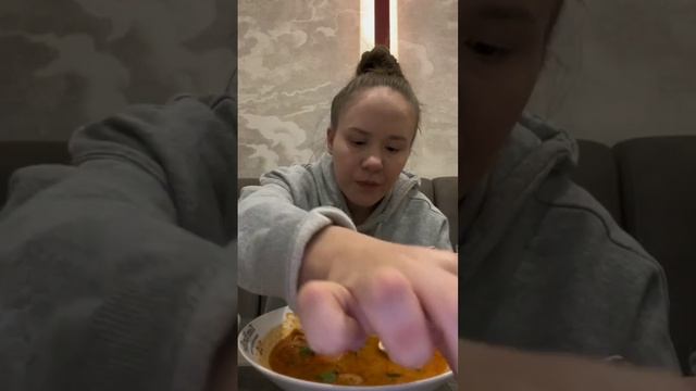 Бесподобный том ям был. Очень вкусный. Любите том-ям?