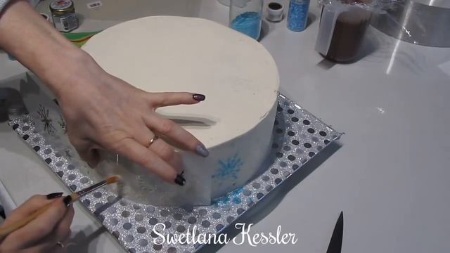 Оформление торта БМК ,зеркальной глазурью и сахарной картинкой. смотреть онлайн