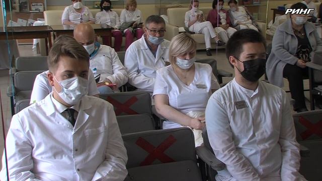 Луховицких медицинских сестер поздравили с профессиональным праздником смотреть онлайн