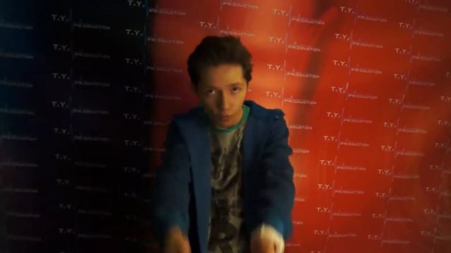 Поздравление с 8 МАРТА под заказ в стиле RAP! Alex Ike   Denis Dace