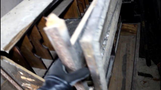 Exploring Abandoned Radio Station inside Portuguese Mansion смотреть онлайн