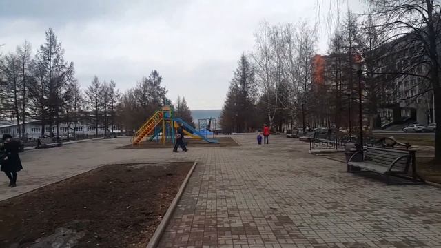 Пионерский бульвар. Весна как осень смотреть онлайн