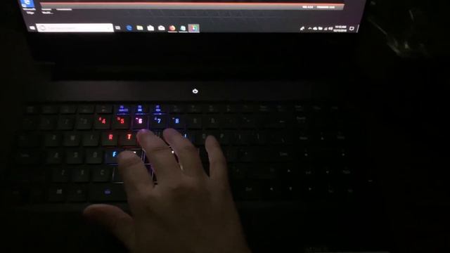 Gigabyte Aero 15x RGB keyboard effects смотреть онлайн