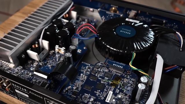 Усилитель и стример ROKSAN Attessa Streaming Amplifier смотреть онлайн