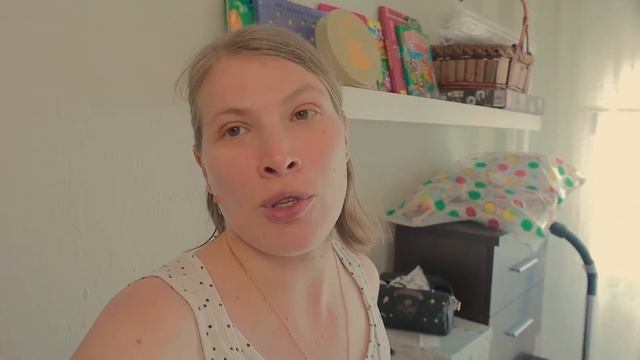 Перекрасили детскую комнату. Новые подгузники. Порешала все дела. смотреть онлайн