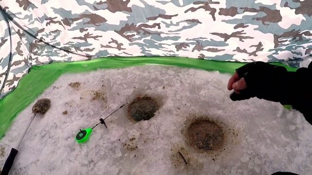 ЗИМНЯЯ РЫБАЛКА НА ПОДЛЕЩИКА 2022!.mp4