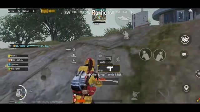 Can I Play Like Solo Rush ? | A PUBG MOBILE Assault Montage | HORNET Gaming смотреть онлайн