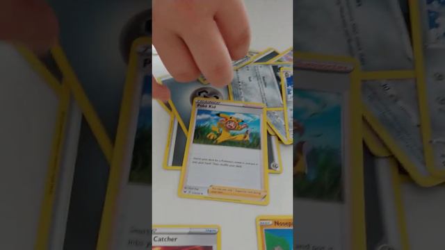 Unboxing Pokémon Sword and Shield Rebel Clash pack смотреть онлайн