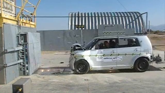 Crash Test of 2008 Scion Xb / Toyota Bb w/sab смотреть онлайн
