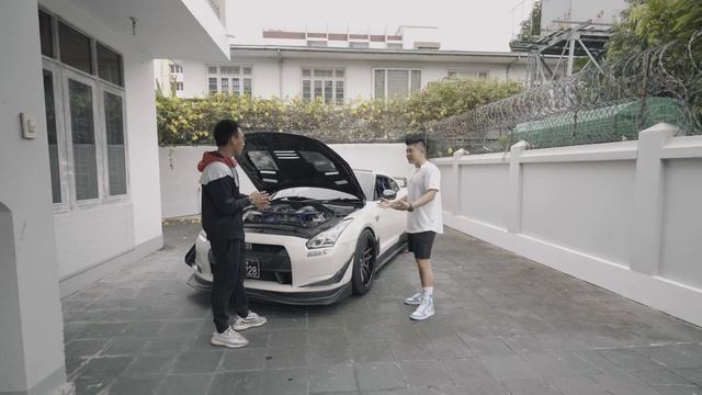 NISSAN GTR R35 Review | 4K