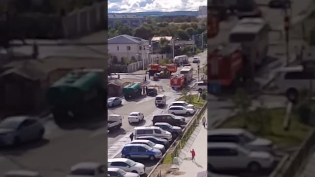 Горит в/ч нольтройка...Благовещенск...Амурская Область.Резиной воняет склад наверное.! смотреть онлайн