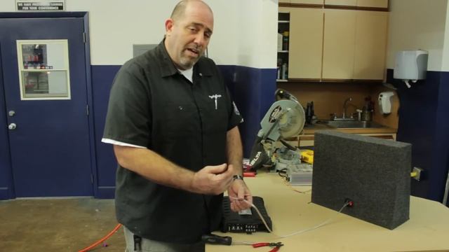 Car Audio : How Do You Bridge a Car Amplifier? смотреть онлайн