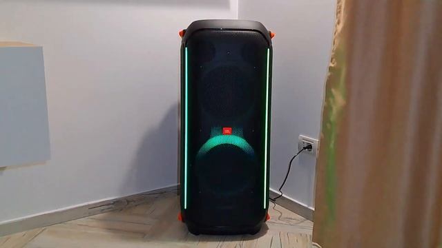 JBL Partybox 710 Bass Boost 1 & NO Bass Boost [ Sound TEST ?] #useful #soundtest #review смотреть онлайн