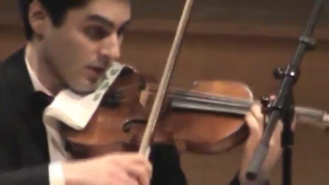 Schubert 'The Bee' смотреть онлайн