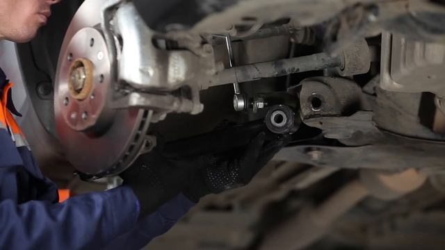 Tutorial: Come sostituire Braccio oscillante della sospensione ruota anteriore su SUZUKI SX4 1 смотреть онлайн