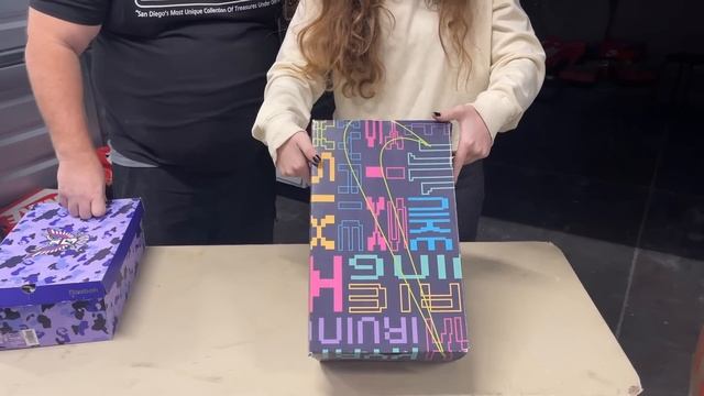 Storage Wars Auction Air Jordans Lebrons Kobes Shoes NIKE JACKPOT смотреть онлайн