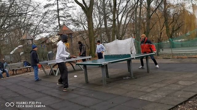 Table Tennis Street Battle, #HowToPlayStreetTableTennis #TISCHTENNIS #TopSpin #PingPong #UnderSpin смотреть онлайн