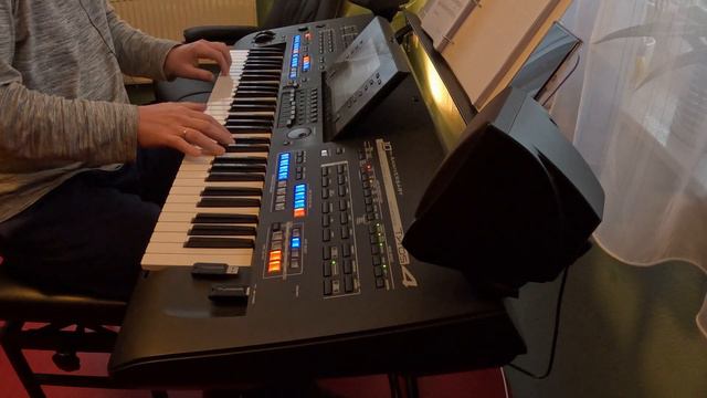 'Once Upon a Time in the West' on the Yamaha Tyros 4 смотреть онлайн