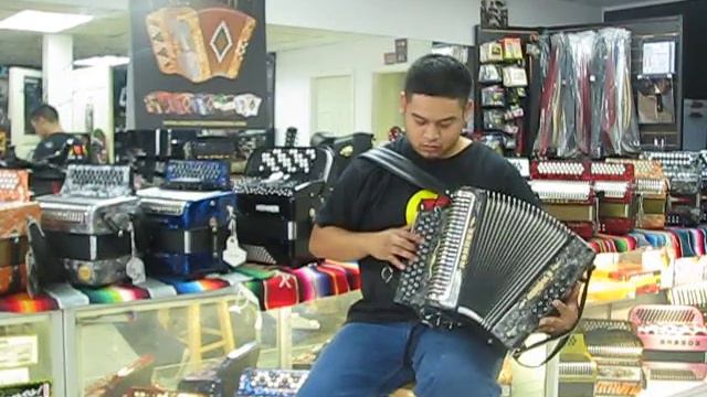 For Sale: SOLD - Hohner Xtreme No Shift 34 Button Accordion - FA - Houston Accordion Performers смотреть онлайн