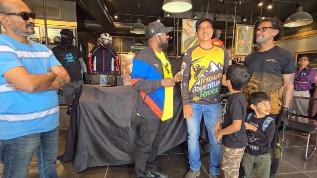 Son Gifts Father Himalayan 450 on 64th Birthday | Taking Delivery of New Himalayan 450 смотреть онлайн