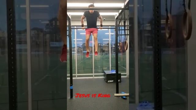 Muscle ups. My first 3 in a row. Workout / Motivation. Muscle Up. смотреть онлайн