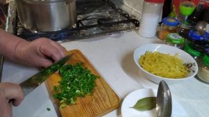 Суп лапша с сухими белыми грибами. Из серии быстрые супы.