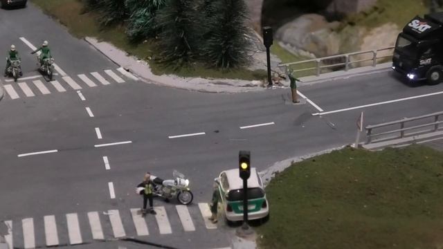 Faller Car System - Speed camera - blitzer - flitspaal смотреть онлайн