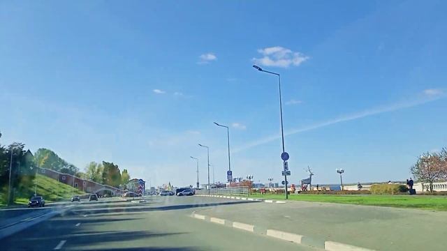 Время действия по установке натяжных потолков пошло впрямь.(3) смотреть онлайн