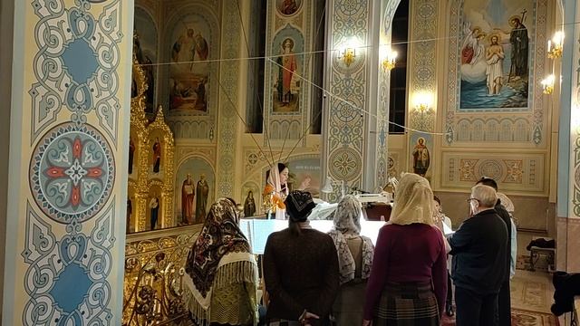 На "Господи воззвах" стихиры воскресные: гл. 7-й и прп. Варлаама гл. 8-й. Регент Екатерина Артюхова. смотреть онлайн