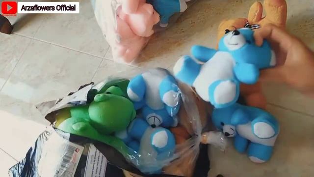 UNBOXING PAKET BONEKA UNTUK BUKET | SHOPEE HAUL смотреть онлайн