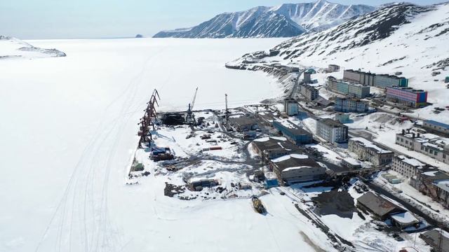 Зимняя бухта и "Ясная поляна". п. Провидения Чукотский АО смотреть онлайн