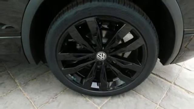 New 2021 VOLKSWAGEN TIGUAN Houston Spring, TX #W82925 смотреть онлайн